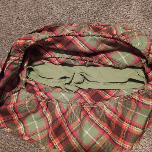 Skirt with under shorts. Green and red plaid style. - Picture 3 of 3